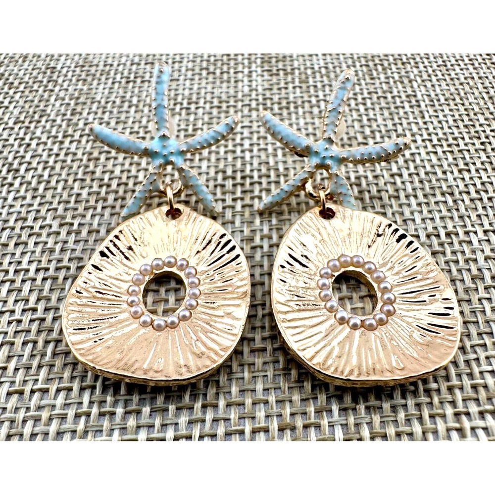 Blue Starfish & Gold Tone Seashell‎ Stud Earrings
